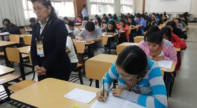 La beca continuidad de estudios financia, como máximo, 10 meses de estudios comprendidos desde la adjudicación hasta julio de 2021, de acuerdo a la malla curricular o plan de estudios. La beca continuidad de estudios financia, como máximo, 10 meses de estudios comprendidos desde la adjudicación hasta julio de 2021, de acuerdo a la malla curricular o plan de estudios.