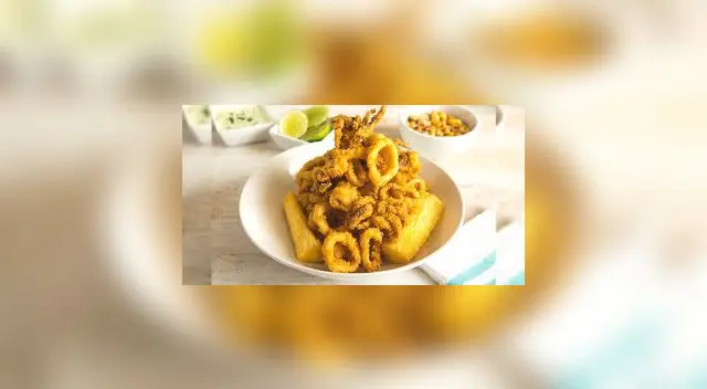 Mira la receta y secretos del delicioso chicharrón de pota para cocinarlo en casa de forma rápida. Mira la receta y secretos del delicioso chicharrón de pota para cocinarlo en casa de forma rápida.