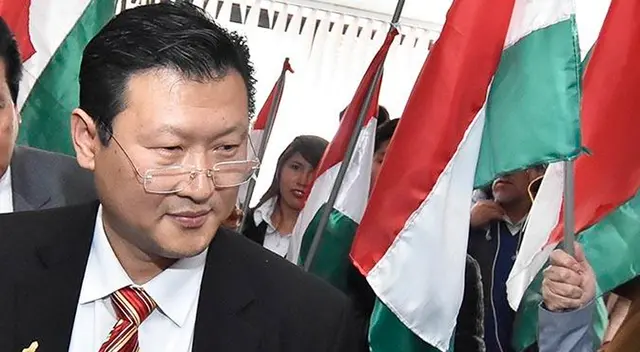 Chi Hyun Chung, es pastor evangélico y médico coreano. Chi Hyun Chung, es pastor evangélico y médico coreano.