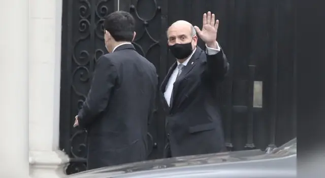 Canciller Mario López declaró que hay compromisos del Estado con las firmas farmaceúticas.