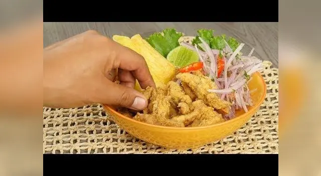 Mira la receta y secretos del delicioso chicharrón de pota para cocinarlo en casa de forma rápida. Mira la receta y secretos del delicioso chicharrón de pota para cocinarlo en casa de forma rápida.