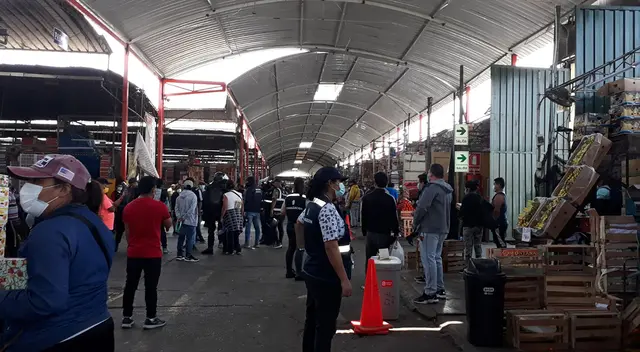 Batalla campal en Mercado de Furtas. Batalla campal en Mercado de Furtas.