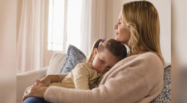 Es recomendable dejar que expresen su tristeza y acompañarlos en el duelo.