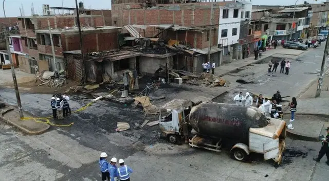 Tragedia en Villa El Salvador se cobró la vida de más de 30 personas. Tragedia en Villa El Salvador se cobró la vida de más de 30 personas.