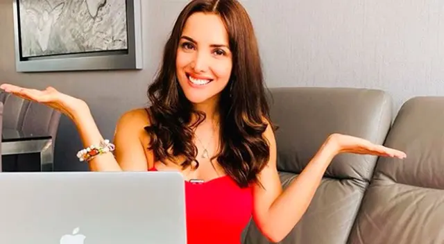 Rosángela Espinoza demuestra que cumple con sus estudios.