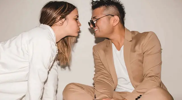 Una linda pareja en las redes Una linda pareja en las redes