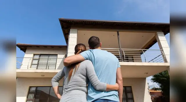 El ministerio de Vivienda presentó un subsidio que beneficiará a las familias peruanas que quieren construir en sus terrenos propios o en aires independizados. El ministerio de Vivienda presentó un subsidio que beneficiará a las familias peruanas que quieren construir en sus terrenos propios o en aires independizados.