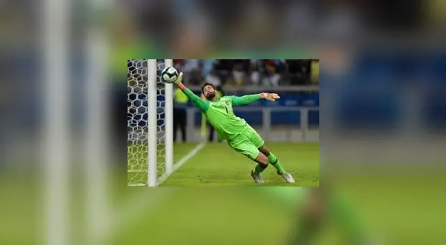 Por una lesión Alisson no estará ante Perú.