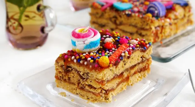 Turrón de Doña Pepa es un postre peruano clásico en el mes de octubre que ahora puedes prepararlo desde tu casa con pocos y baratos ingredientes. Turrón de Doña Pepa es un postre peruano clásico en el mes de octubre que ahora puedes prepararlo desde tu casa con pocos y baratos ingredientes.