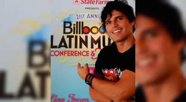 El cantante Pedro Suárez-Vértiz fue mencionado en la lista de “25 OBRAS MAESTRAS del rock en español” gracias a su tema ‘Los globos del cielo’. El cantante Pedro Suárez-Vértiz fue mencionado en la lista de “25 OBRAS MAESTRAS del rock en español” gracias a su tema ‘Los globos del cielo’.