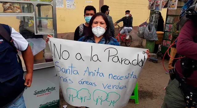 Vecinos rechazan traslado de ambulantes a Santa Anita.