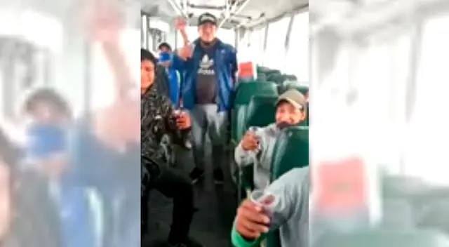 Festejan dentro de bus en que se dirigía a Cañete.