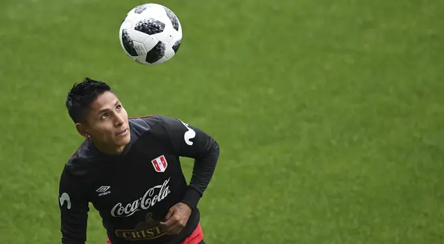 Raúl Ruidíaz es elegido por los hinchas como el reemplazo de Paolo Guerrero.