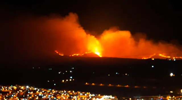 Pobladores reportaron el siniestro desde la tarde de este jueves.