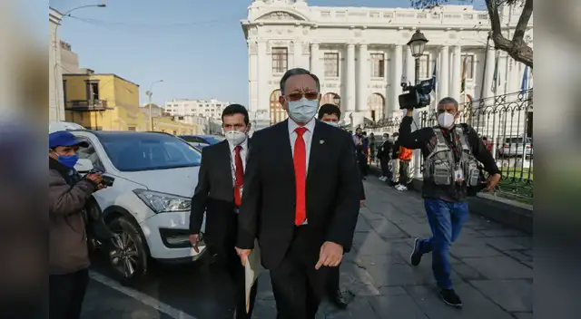 Edgar Alarcón anunció que enviará un pliego de preguntas al presidente Martín Vizcarra respecto al caso Richard Swing.