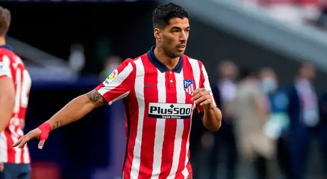Luis Suárez criticó a la dirigencia del Barcelona.