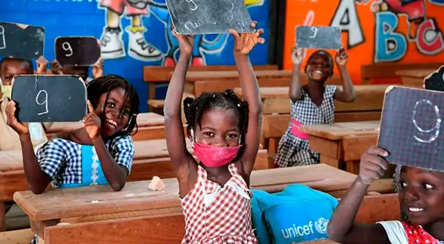 A finales de marzo, la UNESCO calculó que el 89% de la población estudiantil del mundo dejó de asistir a los colegios o las universidades.