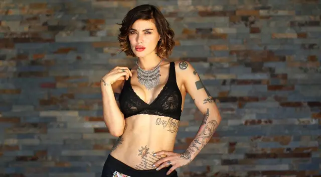 Angie Jibaja revela nuevos proyectos musicales.