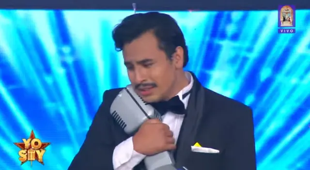 Yo Soy: Imitador de Pedro Infante llora al alzar la copa de gran final Yo Soy: Imitador de Pedro Infante llora al alzar la copa de gran final