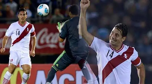 Claudio Pizarro anotó en el Perú vs. Argentina en el 2013. Claudio Pizarro anotó en el Perú vs. Argentina en el 2013.