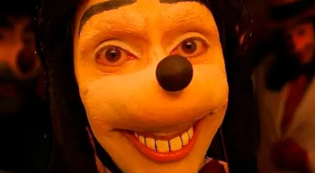 Este sujeto quien, personifica a un Goofy de Disney, es autor de este reto viral comparado con el la “ballena azul”.