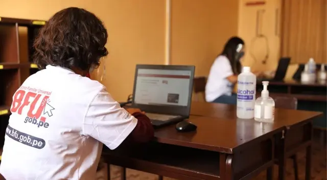 Durante este mes de octubre, el Midis realiza el pago del segundo bono Universal de 760 soles mediante el nuevo link bfu.gob.pe. No olvides tener a mano el DNI físico. Durante este mes de octubre, el Midis realiza el pago del segundo bono Universal de 760 soles mediante el nuevo link bfu.gob.pe. No olvides tener a mano el DNI físico.