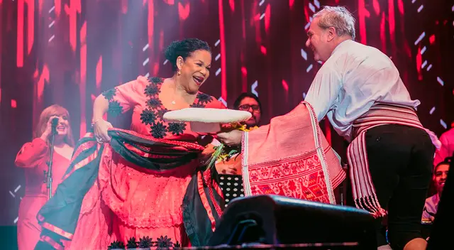 Reaparece por todo lo alto