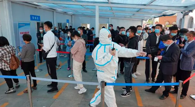 Ciudad china someterá a ciudadanos a testeos por brote de COVID-19