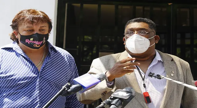 Richard Swing denunció a su vecino por tildarlo de homosexual y por agredirlo físicamente. Richard Swing denunció a su vecino por tildarlo de homosexual y por agredirlo físicamente.