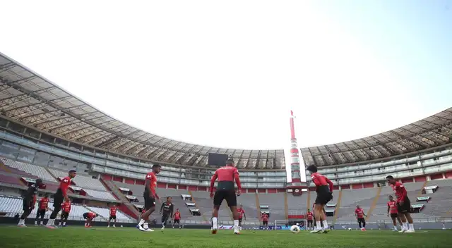 La selección peruana entrenó este lunes en el Estadio Nacional | Foto: @SeleccionPeru La selección peruana entrenó este lunes en el Estadio Nacional | Foto: @SeleccionPeru