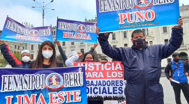 La protesta se realizó para exigir mejoras salariales y la eliminación de la modalidad CAS.