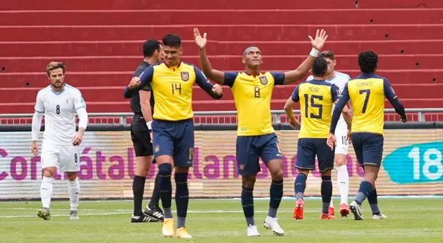 VAR anuló gol de Estrada. VAR anuló gol de Estrada.