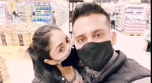 Christian Domínguez le escribió un romántico mensaje a Pamela Franco en medio de rumores de su posible embarazo.