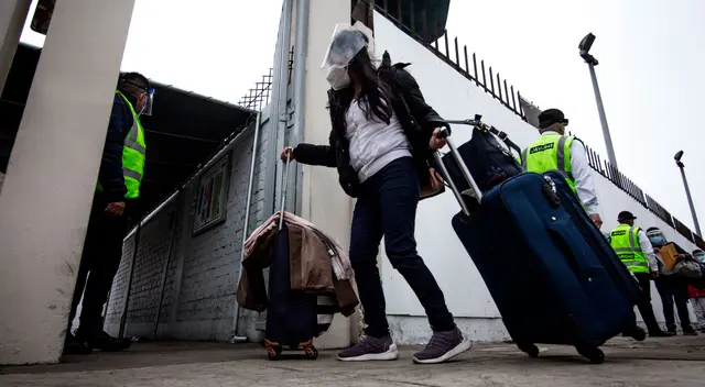 Migraciones mencionó que el objetivo principal es ayudar a los pasajeros que extraviaron su documentación, hayan sufrido el robo de estos o haya vencido en un plazo menor de seis meses. Migraciones mencionó que el objetivo principal es ayudar a los pasajeros que extraviaron su documentación, hayan sufrido el robo de estos o haya vencido en un plazo menor de seis meses.