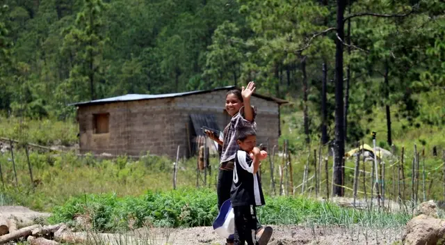 El Programa Juntos beneficia a niños y niñas de hogares vulnerables, aquí te explicamos cómo saber si eres afiliado al apoyo social del Midis. Ten a la mano tu DNI. El Programa Juntos beneficia a niños y niñas de hogares vulnerables, aquí te explicamos cómo saber si eres afiliado al apoyo social del Midis. Ten a la mano tu DNI.