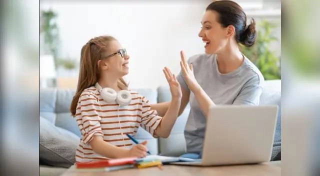 odo padre de familia tiene el derecho y deber de estar involucrado en el proceso educativo.