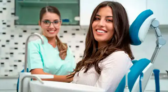 “El bebé obtiene el calcio de la dieta materna a través de la placenta”, indica la especialista. “El bebé obtiene el calcio de la dieta materna a través de la placenta”, indica la especialista.