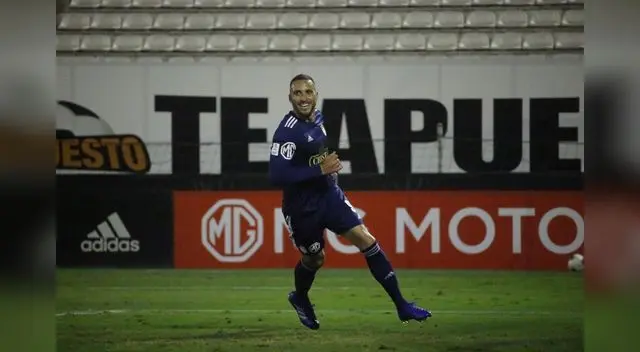 La escena de gol de Herrera se repitió en tres ocasiones. La escena de gol de Herrera se repitió en tres ocasiones.