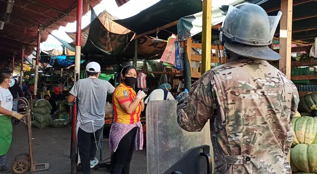 El Gobierno Regional de La Libertad realizó 353 pruebas a los comerciantes antes de reabrir los locales comerciales El Gobierno Regional de La Libertad realizó 353 pruebas a los comerciantes antes de reabrir los locales comerciales