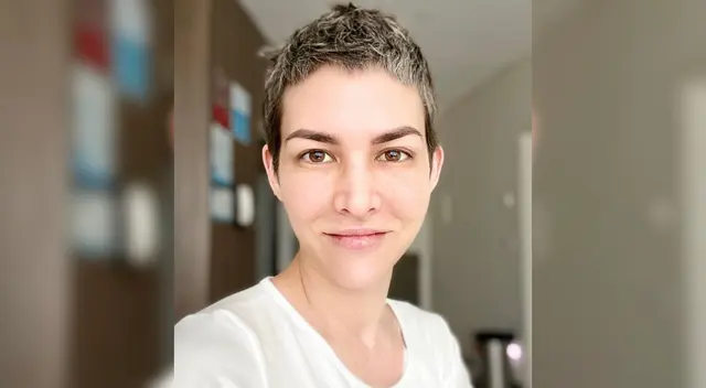 Anahí de Cárdenas anunció que hoy lunes 19 de octubre estaría lanzando el videoclip de un tema que compuso durante sus últimas quimioterapias.