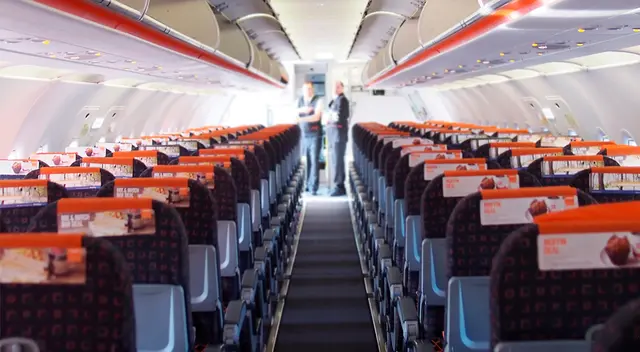 La mujer se resistió a entender sobre la importancia del uso de la mascarilla en tiempos de pandemia.