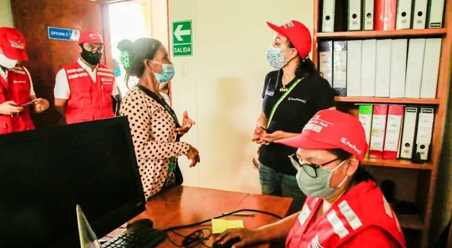 El bono Universal de 760 soles es entregado por segunda vez durante octubre. Conoce aquí el nuevo link para saber si estás en la lista de beneficiarios. Te recomendamos tener a la mano tu DNI físico. El bono Universal de 760 soles es entregado por segunda vez durante octubre. Conoce aquí el nuevo link para saber si estás en la lista de beneficiarios. Te recomendamos tener a la mano tu DNI físico.