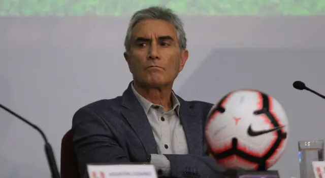 Juan Carlos Oblitas habló de las posibles convocatorias de Lapadula y Ormeño.