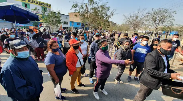 Desde tempranas horas de la mañana los comerciantes recibieron desayuno en las afueras del mercado La Cachina. Desde tempranas horas de la mañana los comerciantes recibieron desayuno en las afueras del mercado La Cachina.