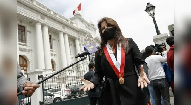 Carmen Omonte sostuvo que las investigaciones contra el mandatario Martín Vizcarra no viene del Congreso, sino del mismo Ministerio Público.