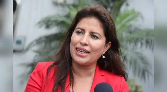 Carmen Omonte sostuvo que las investigaciones contra el mandatario Martín Vizcarra no viene del Congreso, sino del mismo Ministerio Público.