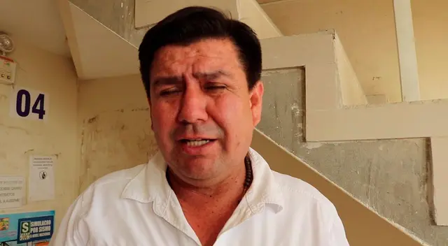 Darwin García Marchena, alcalde de Veintiséis de Octubre, estaría involucrado en diversas irregularidades en su municipio, según las grabación difundida por un medio local. Darwin García Marchena, alcalde de Veintiséis de Octubre, estaría involucrado en diversas irregularidades en su municipio, según las grabación difundida por un medio local.