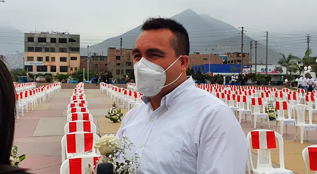 Realizan santa misa en Comas. Realizan santa misa en Comas.