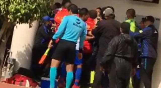 Pelea entre Chemo del Solar y Pablo Peirano. Pelea entre Chemo del Solar y Pablo Peirano.