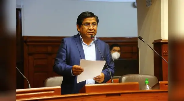 Luis Dioses manifestó que la bancada de Somos Perú no respaldará otra moción de vacancia.